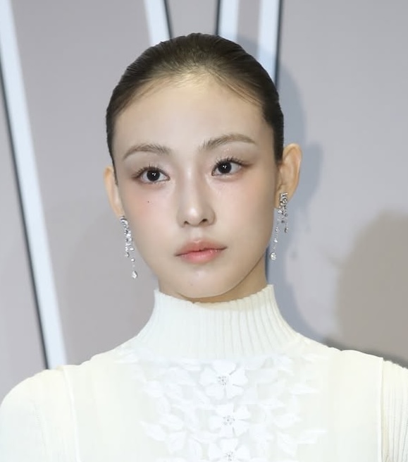 public/images/actor/profilePic/Jeon So-nee-9612.jpeg